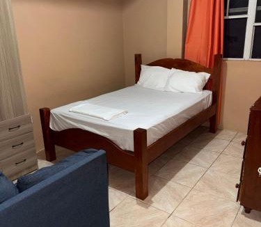 Canefield House | 2 bedroom apartment in Canefield East