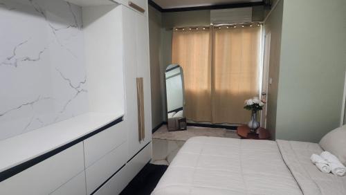 Barroui Apartment | Upper View Retreat