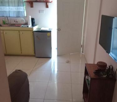 Calibishie Apartment | Faith Inn Guesthouse