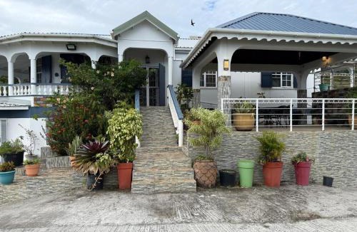 Mahaut Villa | Luxurious Hillside Villa Near Roseau