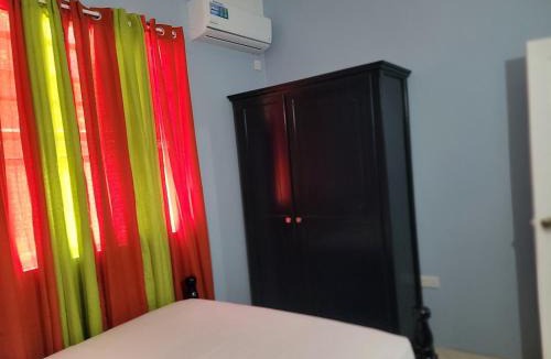 Roseau Apartment | La Maison Corail