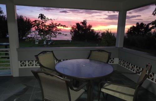 Giraudel Apartment | Sunset Haven