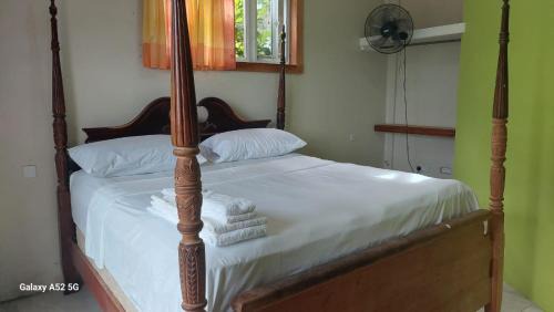 Giraudel Apartment | Diamond View Cottages
