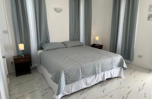 Castle Comfort Apartment | El Dorado Guest Suites & Car Rental