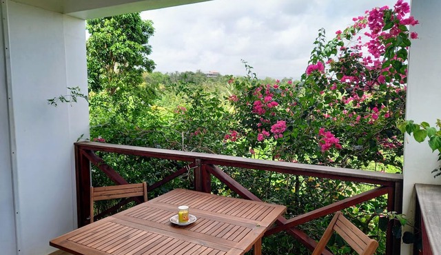 Home Song - relax and enjoy nature in Calibishie