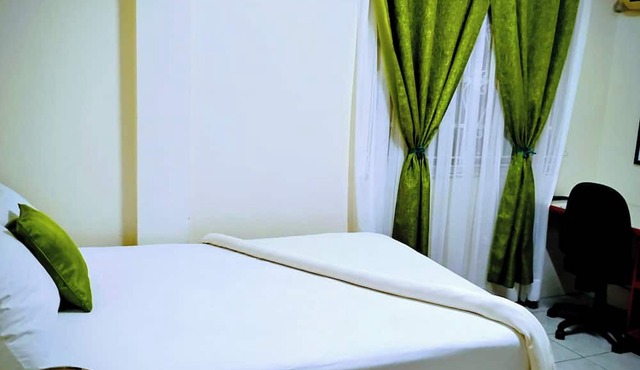 Louislyn Apartments