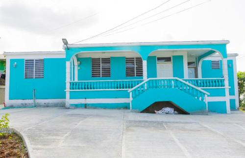 Shirley's Tranquil Home in Marigot